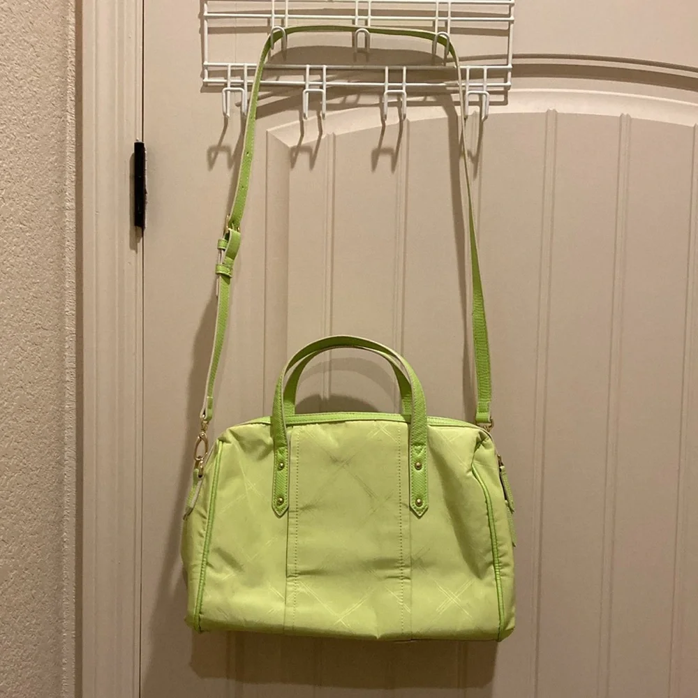 Vera Bradley Green Handbag Cross Body Zip Closure Adjustable Strap Hidden Pocket